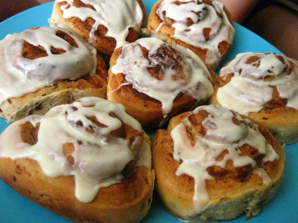 CameronTxEDC's tweet photo. #LocalBusinessHighlight: Enjoy delicious cinnamon rolls and more at Sissy’s Saddle Shop Cafe! https://t.co/tmueCrYIF4 #CameronTX https://t.co/ArDpDsRUbB