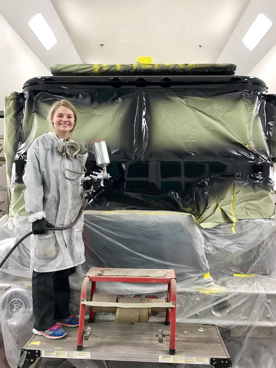 autobodynews's tweet photo. @SkillsUSA Participant Works Full-Time While Completing Auto Body Program https://t.co/OxPKeeiM4D @KYSkillsUSA @waubonsee #TechsofTomorrow https://t.co/AeEC6JotMF