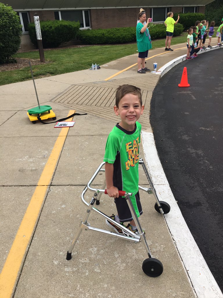 MsGaryKinderTec's tweet photo. Starting off field day with @awhiteliberty &amp; @MrsPalmerHawks class at the scooter races! #LibertyHawks #1MoreDayOfKinder https://t.co/RCIvFyagzk