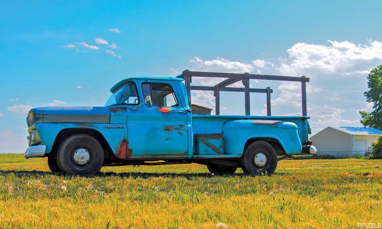 LMCTruck's tweet image. Steve Hawkins made some updates to his 1960 #ChevyApache, but we&apos;re glad he decided to keep the #patina! ow.ly/Qy0O30bBUTh #lmctruck