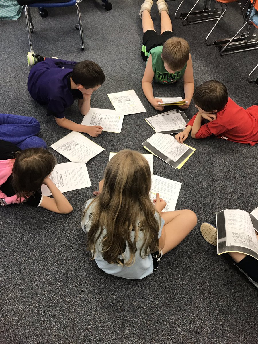 Keyser_BRES's tweet photo. Fractured Fairy Tales! #readerstheaters #groupwork #fluency #thirdgrade https://t.co/dYJmOFFbMk