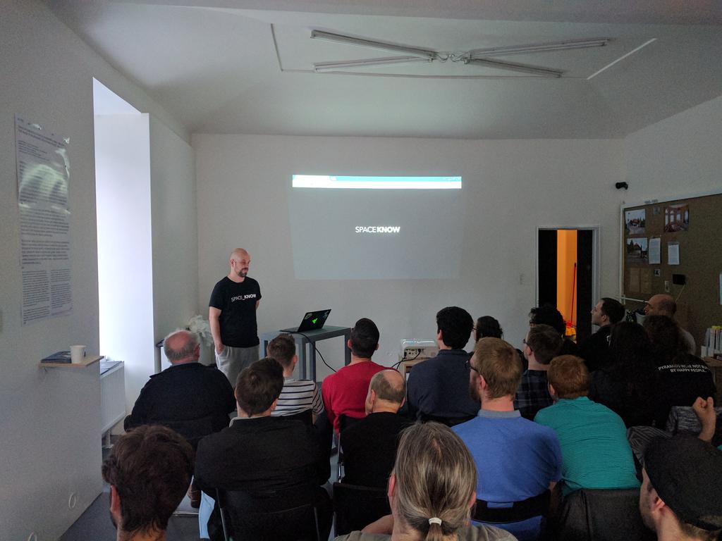 ngPartyCz's tweet photo. @spaceknow on the stage talking about how they succeeded​ with using #angular since #beta release! Awesome stuff! https://t.co/lUo37AuR5w