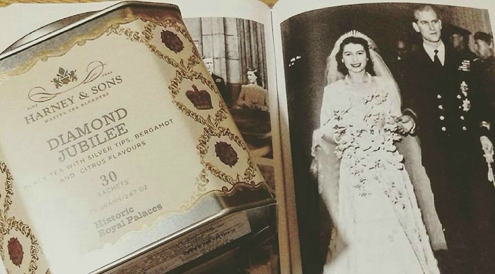 A #royal #teatime con Diamond Jubilee di <a href="/HarneyTea/">Harney & Sons Fine Teas</a>: Scopritelo cliccando su: bit.ly/2qgOcLB 
#royalfamily #Tè #Queen