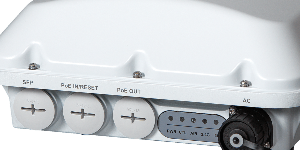 ruckusnetworks's tweet photo. #Zoneflex T710 series is a dual-band 802.11ac outdoor access point designed for high density public venues: https://t.co/fo9WQHB0Xh https://t.co/u7IfVmJSSb