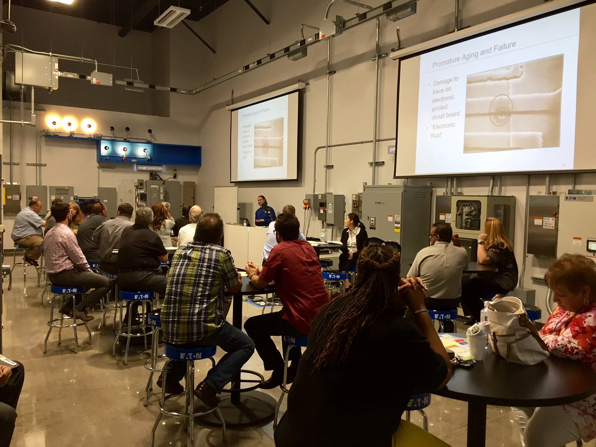 ETN_Electrical's tweet photo. Our #HoustonTechDay attendees are learning about surge protection in the #HoustonEC power quality lab. https://t.co/tDWMsHSaHG