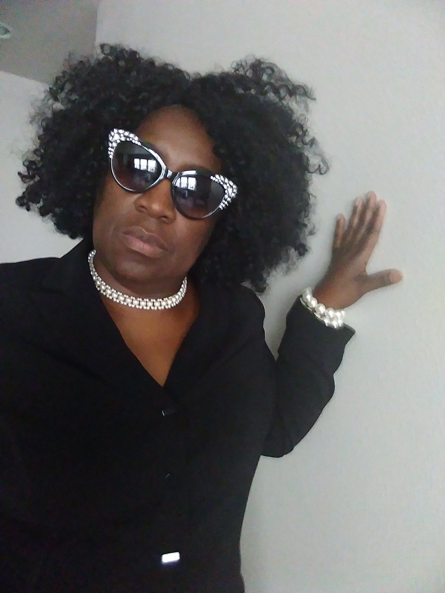 Teresa Ford (Ladyeti01) Twitter