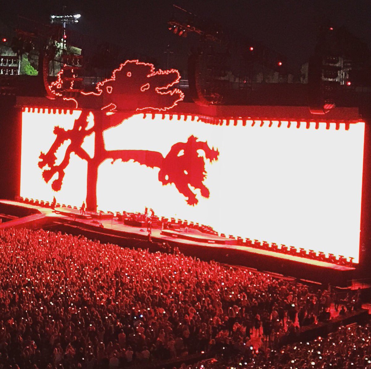 wkrauss's tweet image. U2 Joshua Tree Tour 2017