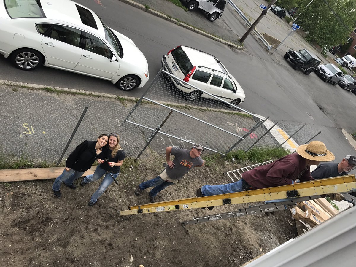 VALMOSCH's tweet photo. At Virtual, Inc. we work hard, play hard, oh and we help build houses... #habitatforhumanity #virtualinc @Virtual__Inc  #bestplacetowork https://t.co/gvQ41tI0re