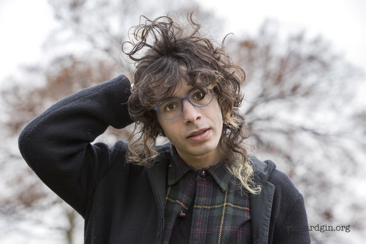 Tonight <a href="/BravoPresents/">BravoArtist Presents</a> brings you <a href="/Felixixix666/">Told Slant</a> in the Locker Room! Music starts at 7:30! 😍