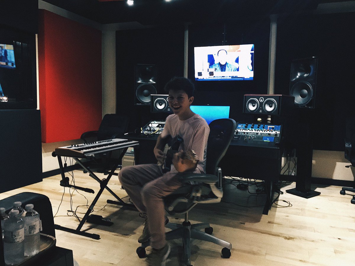 New music is coming 🎸🎼