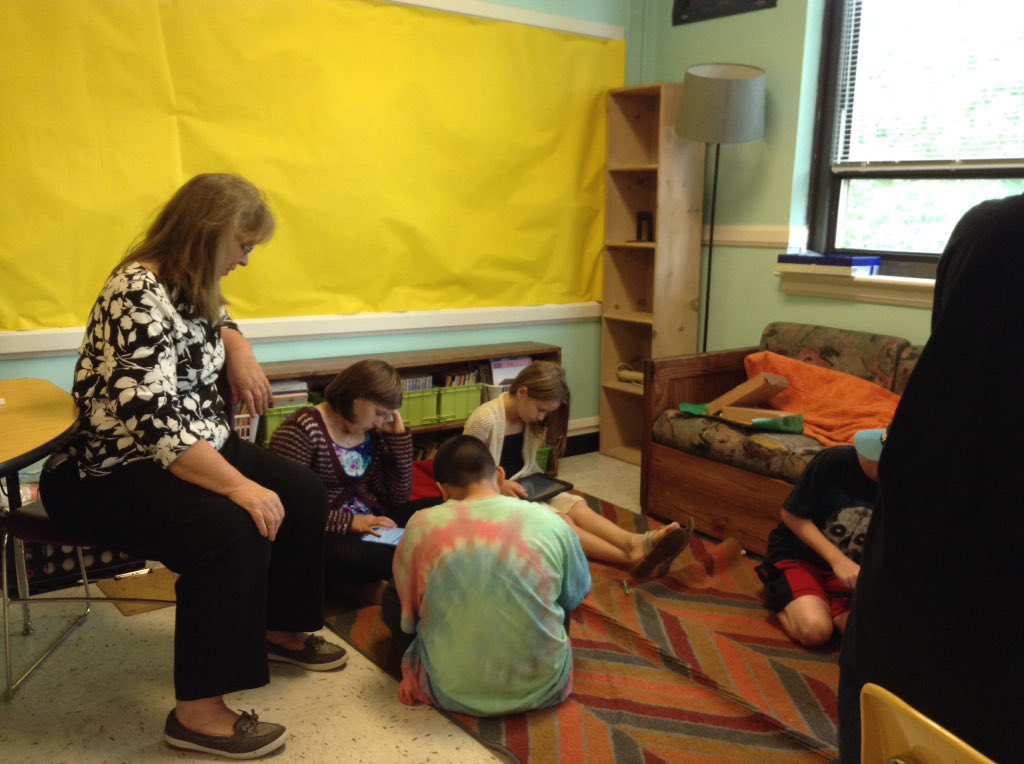 NicoleCarterRVA's tweet photo. Readers Theater Fun #GESLions #LastDaysof5thGrade https://t.co/5yVbIQ0q7w