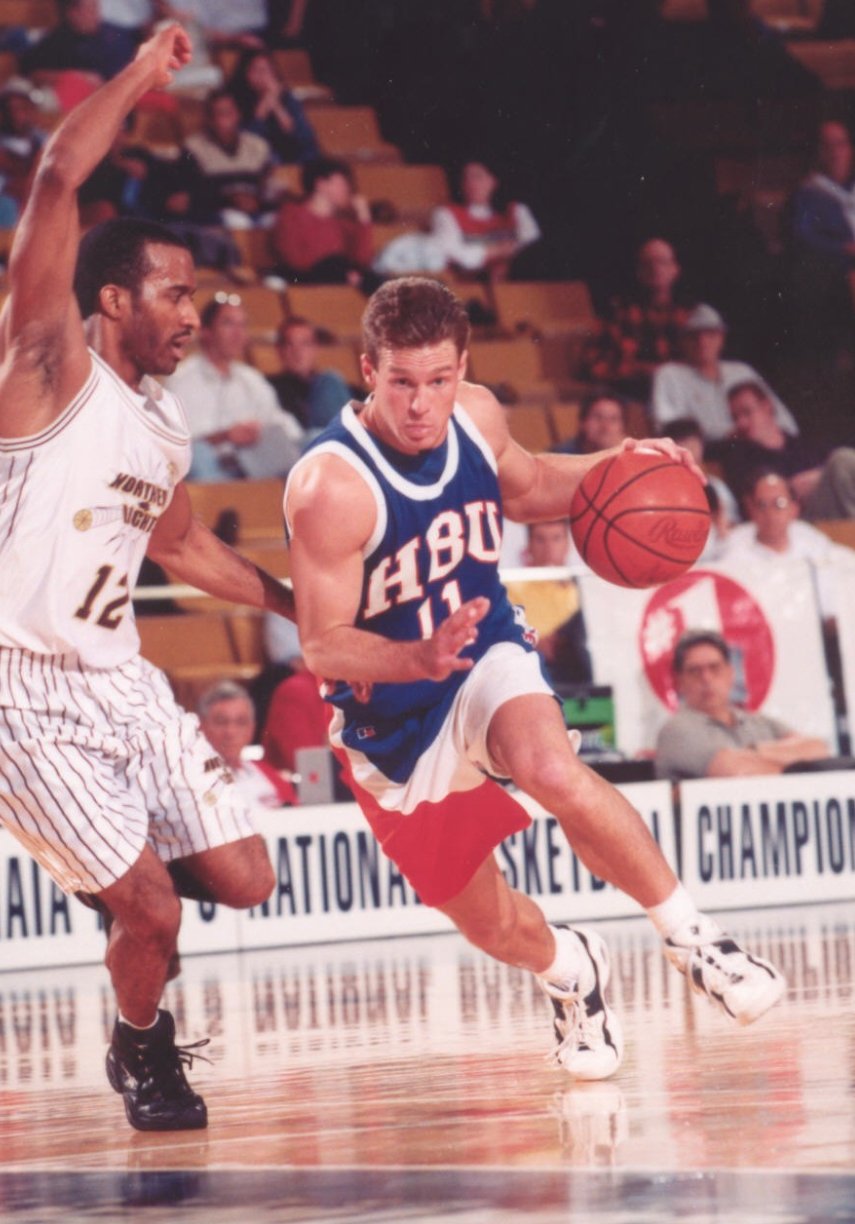 Happy birthday to Dan Wilson (1996-98). 