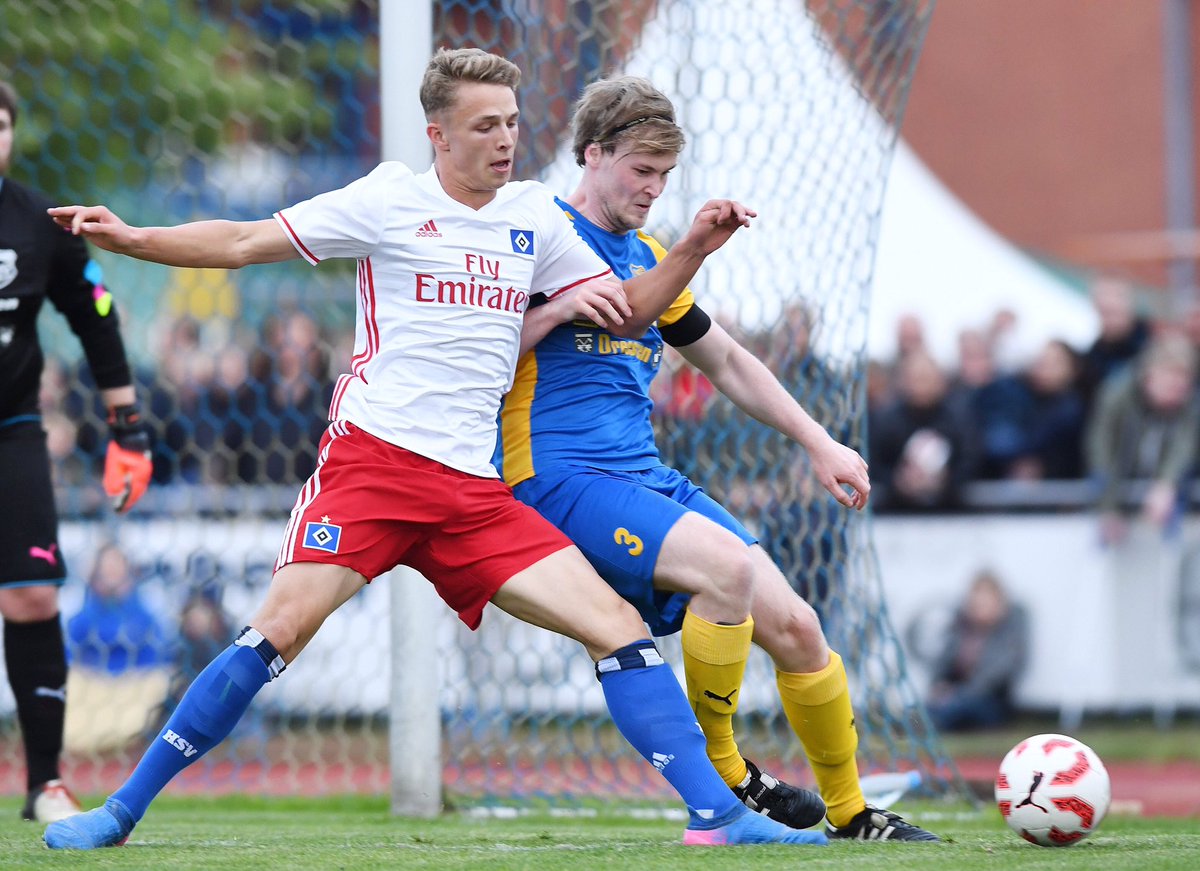 HSV's tweet photo. Toller Test gegen TSV Büsum. Endstand: 19:1. Tore: Jatta (5) Waldschmidt (4) Gregoritsch (4) Holtby, Porath, Arp, Stark, Pfeiffer, Köhlert https://t.co/vBNaZFzhmb