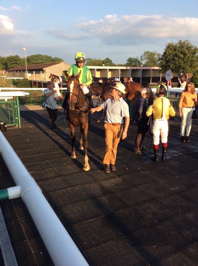 Southwell Racecourse tweet media