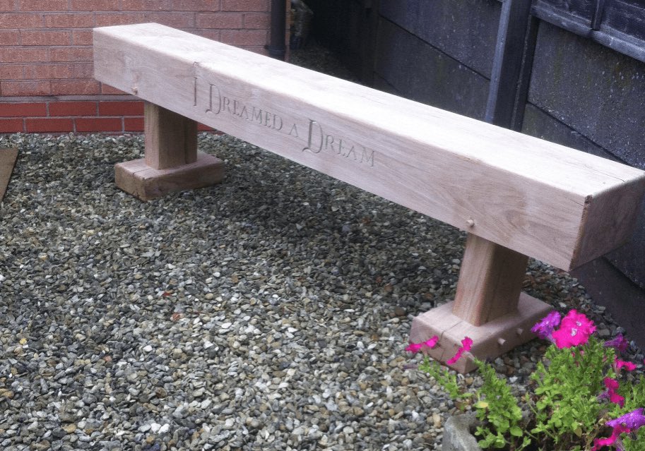 OakenBuildings's tweet photo. We can create benches, rope swings, signs or any other oak accessories you might consider. https://t.co/nFUYAyfncJ… #newtonabbothour https://t.co/2MjsyqAoko