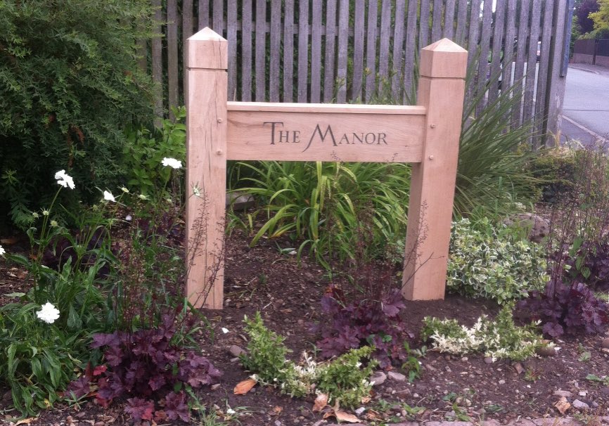 OakenBuildings's tweet photo. We can create benches, rope swings, signs or any other oak accessories you might consider. https://t.co/nFUYAyfncJ… #YorkshireHour https://t.co/oN4OvxWFoF