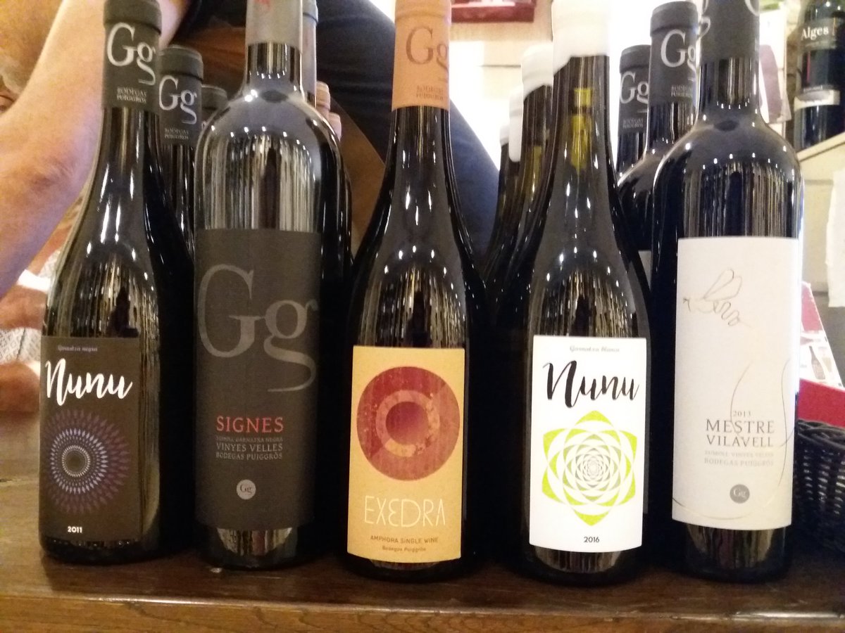 CanCanyesbcn's tweet photo. Disfrutant de les #garnatxes i els #sumolls de @bodegaspuiggros de la @DOCatalunya !!!! #vicatalà #lovemyjob https://t.co/U7Q0TRdkWe