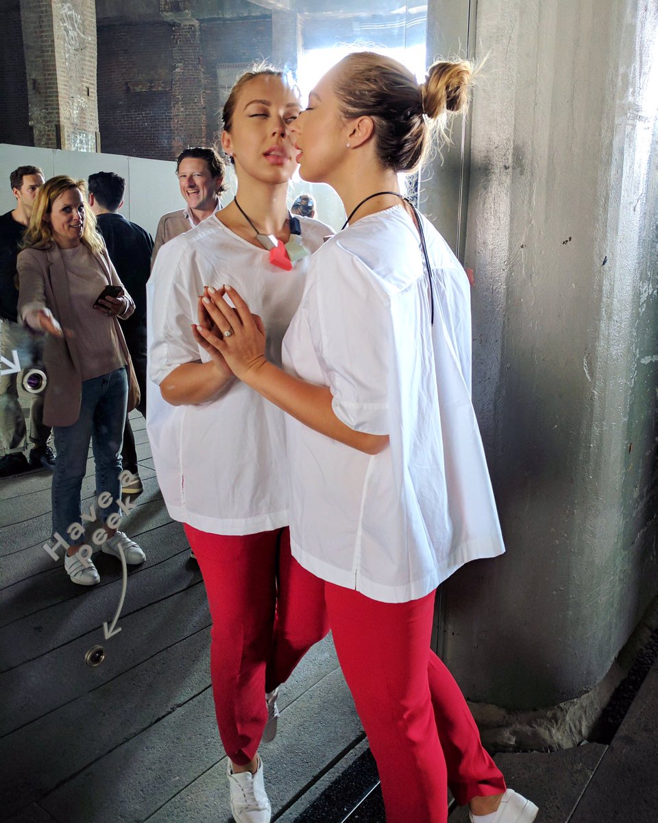 sofiaecha_art's tweet photo. Taking a sneak peek at the digital installation made by @Google in partnership with &amp;Refinery19 on the High Line. My work is part of it! https://t.co/dSq86JaLGj