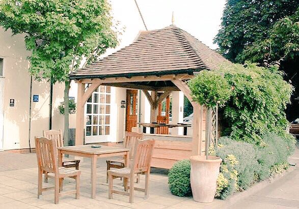 OakenBuildings's tweet photo. Visit our site to request a brochure with more information on our services and past projects https://t.co/IzhOEp9EvD…  #DevonHour https://t.co/EiwpPlOUdF