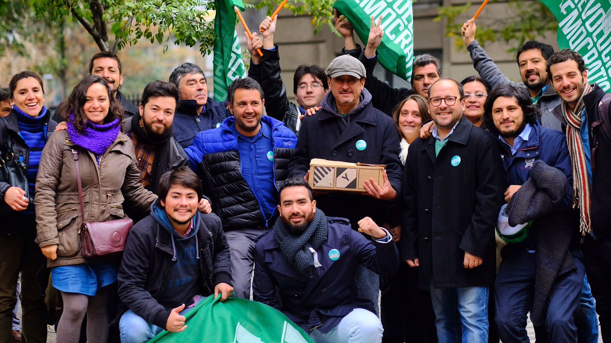Hoy en <a href="/ServelChile/">Servicio Electoral</a> constituyendo a la <a href="/RDemocratica/">Revolución Democrática</a> como partido en la Región de O'Higgins. Gracias <a href="/RDRancagua/">RD Rancagua</a> por tremenda pega 💪