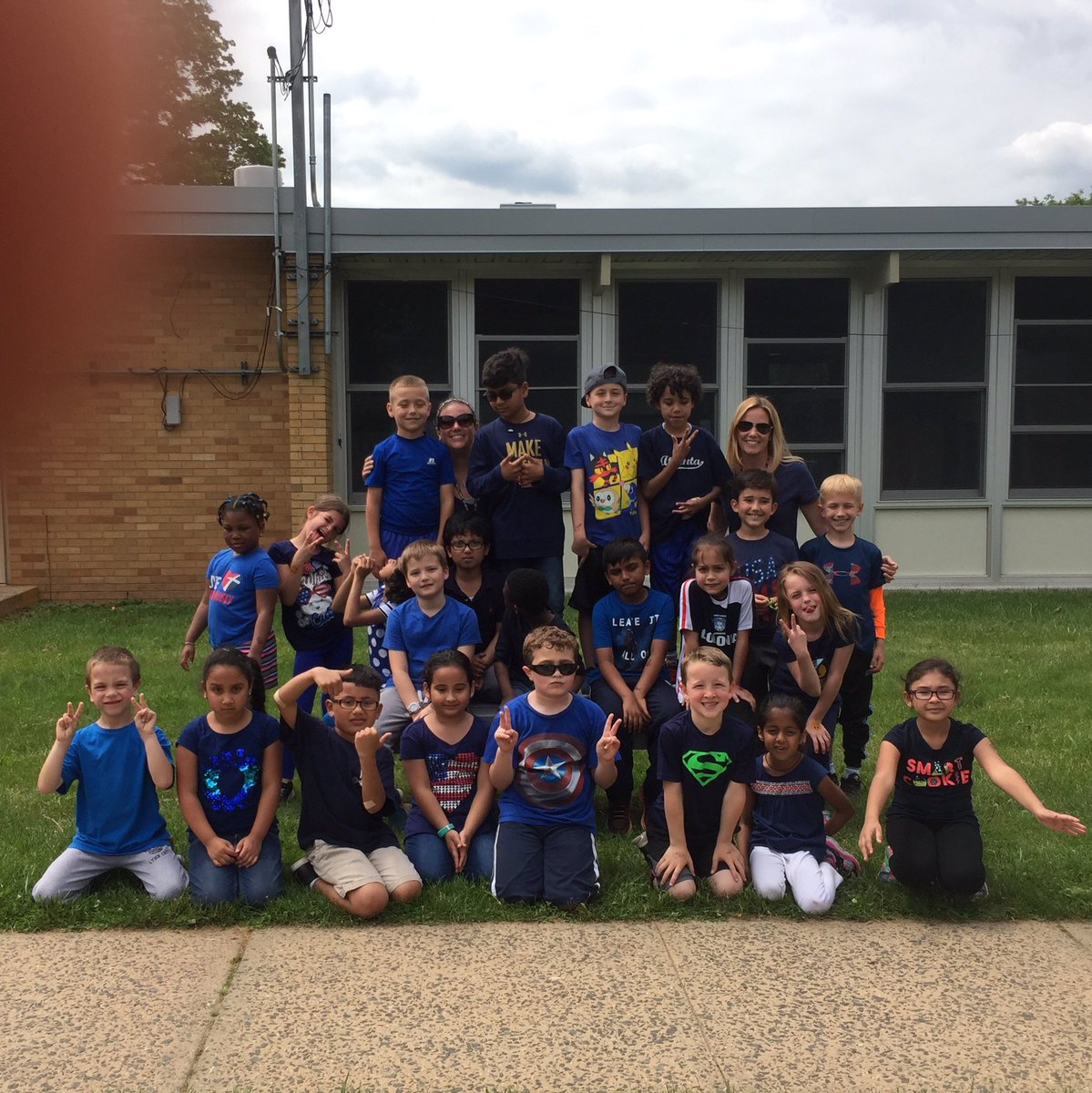 LynnCrest02's tweet photo. Field day fun! ☀️ https://t.co/zCBD5DaPmh