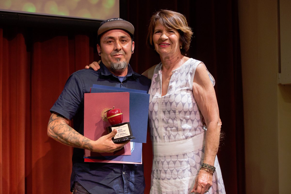 BGCVenice's tweet photo. Congrats Lalo for winning this year's #WaveAward from @VeniceChamber &amp; @EClaireFontaine! So well deserved!! We are so lucky to have you! https://t.co/ZBTBlJPBL6