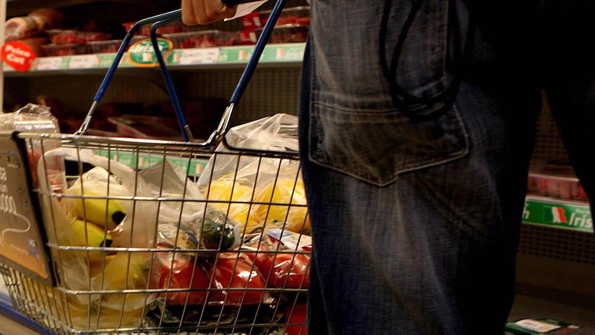 GillesHerard's tweet photo. Britons increasingly opting for retailers' own label products r #brandmanagement #retail2 https://t.co/wNxliZctdP https://t.co/O9jYd8yMZR https://t.co/M6EQX3AFPI