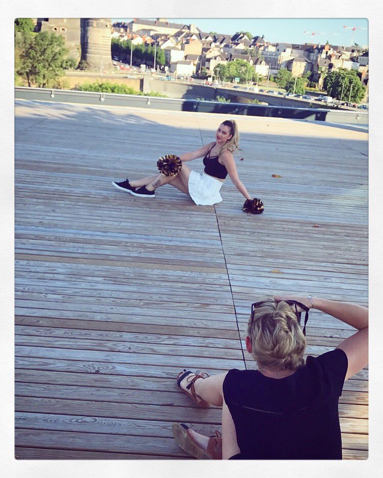 CandellS_Angers's tweet photo. Shooting terminé ! 😍😍 #angers #quai #candells https://t.co/RBcLVU8vGZ