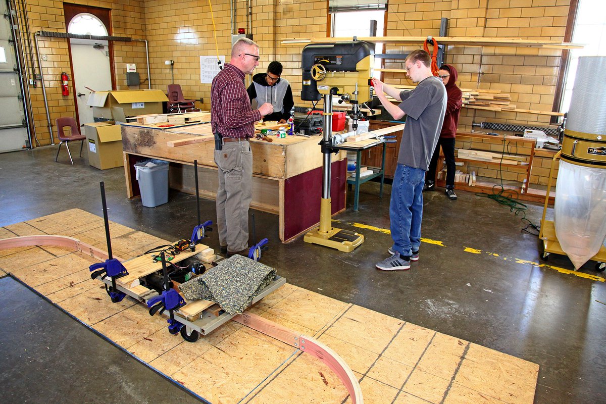 Boone_County's tweet photo. The Imagineering Academy is enrolling now. Check out this video! https://t.co/BHNDT2gnP3 @dr_poe @JimDetwiler1 @CAOKarenKY @JeromeGels https://t.co/eGzOp82fX2