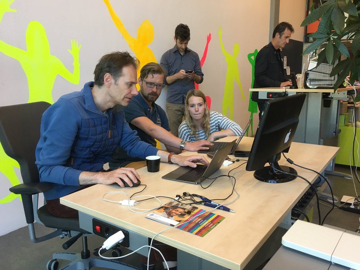 Rene_Lamers's tweet photo. (Bijna) alles in @Unit2Leiden draait nu om de voorbereidingen voor #cday17 (1 juni). @MagazineontheSp maakt er een live streaming magazine. https://t.co/ES3PKd1iCW