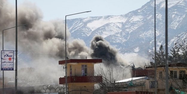 bahameng's tweet photo. The Taliban, which is continuing its spring operations named as Mansuri, travels around Kunduz city in the north of the country.. https://t.co/qXpUaoAlp6