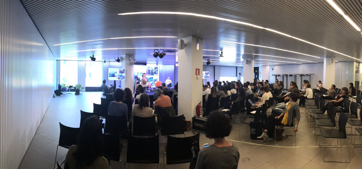 griptic's tweet photo. The end of interesting day at #MoJoBCN #Barcelona Now we return to  #prototype #grip #smartphone #crowdfunding #filmmakers #iphone #android https://t.co/qL9kWcRE7u
