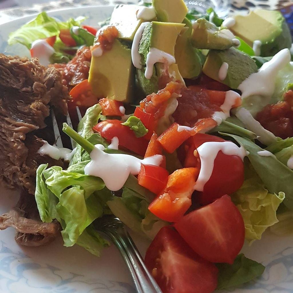 Theprimaldesire's tweet photo. Dinner last night. Homemade coconut yogurt and salsa dressing on a taco salad! Yum! Recipes for both on #theprim… https://t.co/IIl84kdTBd https://t.co/BeqrdznquX