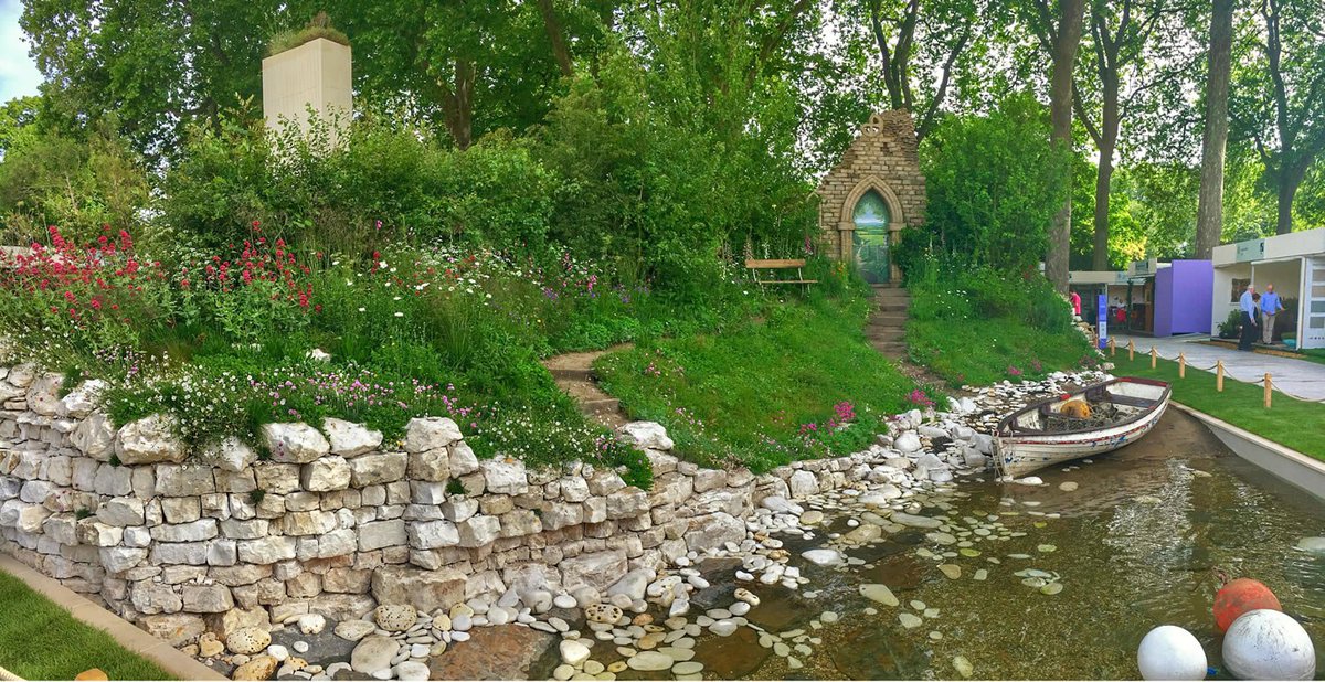 Welcome2Yorks's tweet photo. VOTE: We'd love your vote for the BBC People's Choice Award for our Chelsea Flower Show Garden! Vote here ▶️ https://t.co/xjsNC3eLrG https://t.co/i8LwJYqDaD