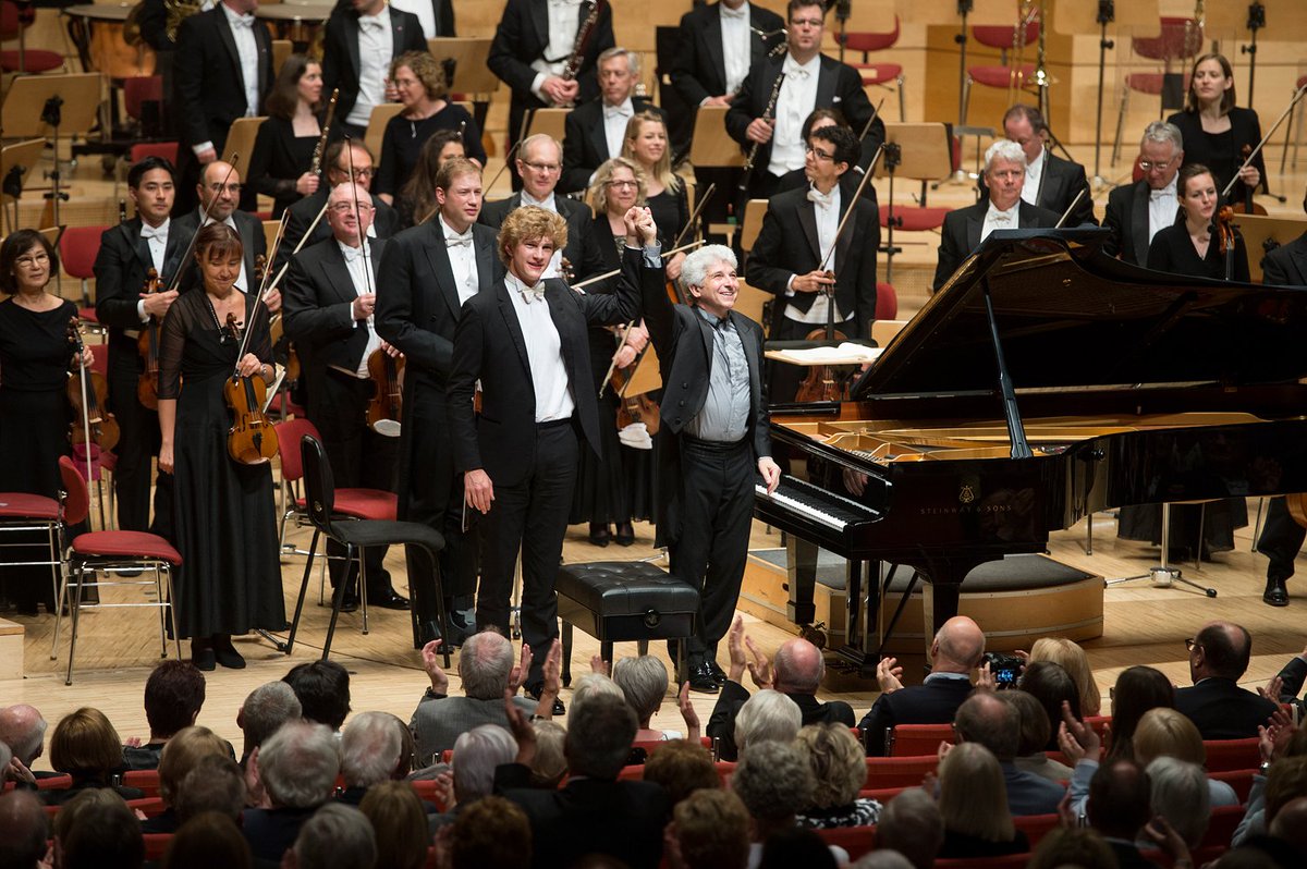 TorontoSymphony's tweet photo. This past weekend the #TSOTour made a final stop in Essen with @janlisiecki. See the highlights now: https://t.co/H8mQJ7z3vP https://t.co/B2eiUNtoQW
