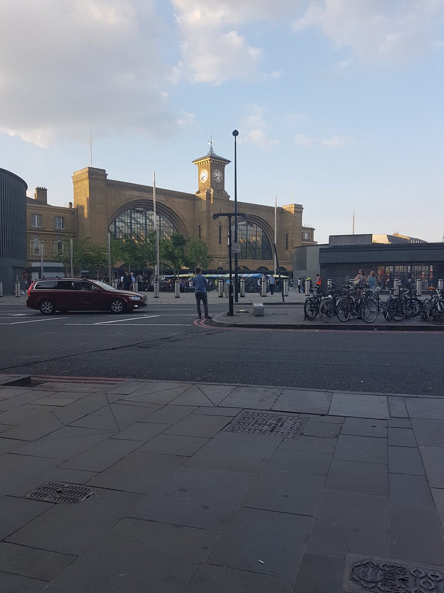 GeorgiaP_ACIM's tweet image. Arrived in London ready for @Digi_Gov tomorrow! #localgovcomms