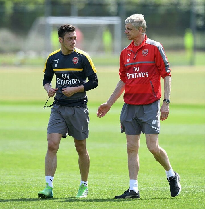 davidhickman14's tweet photo. Training today #Arsenal https://t.co/0Yc6uOEQFI