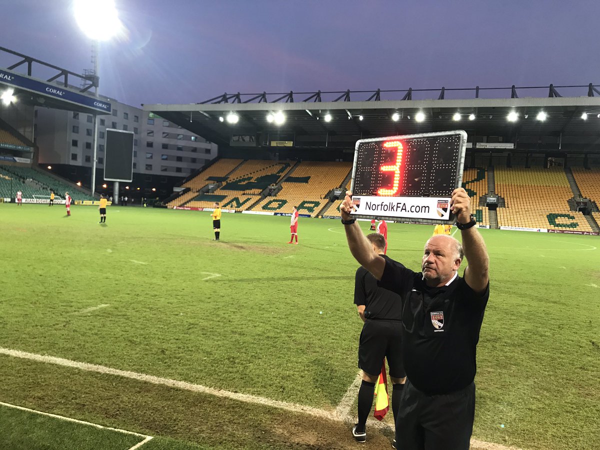 NorfolkCountyFA's tweet image. 90 | Three minutes added on here!  @WindmillCobholm lead 2-1 ⚽️🏆 #SundaySenior #NorfolkFootball