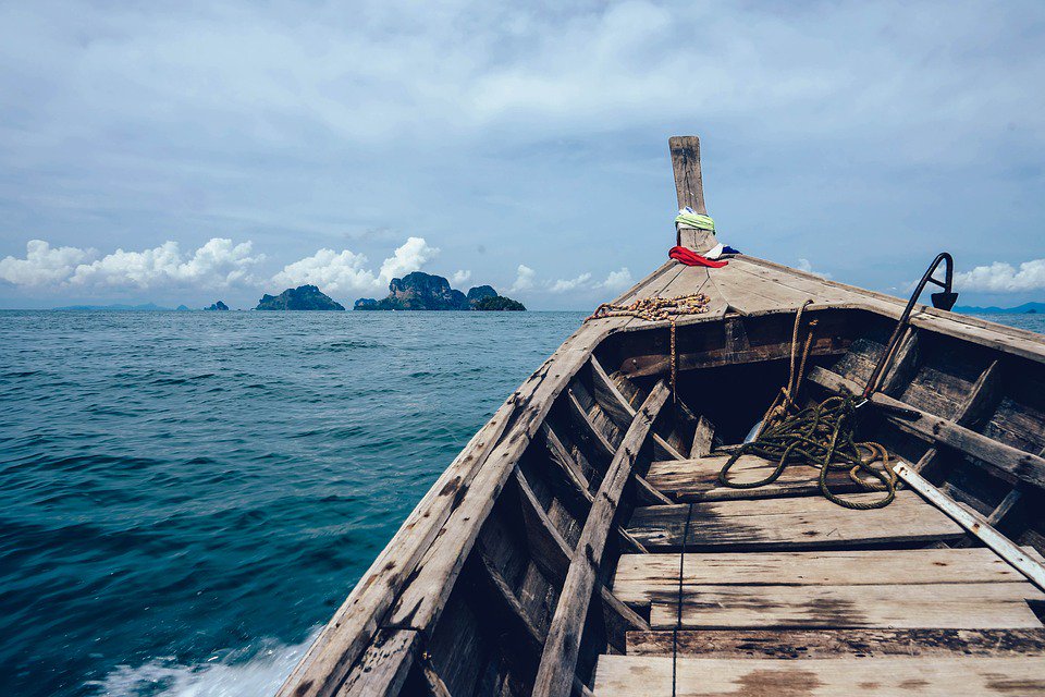 practicingmind's tweet photo. Use your goals as a rudder to steer your effort, not as an indicator of what you have yet to accomplish. #ThePracticingMind #Mindfulness https://t.co/ymJfM25tho