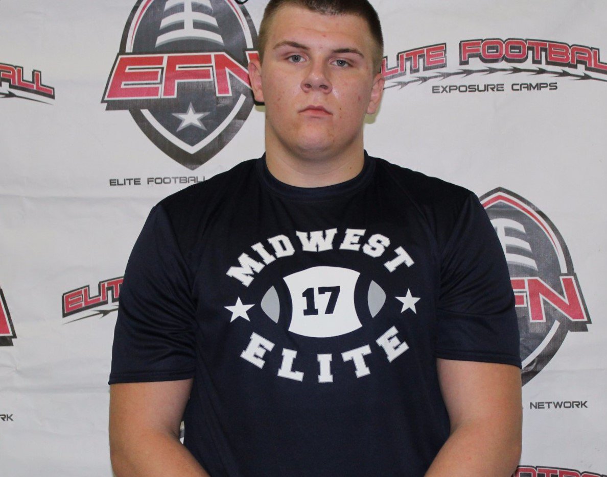 EliteFBNetwork's tweet photo. Congrats to 2019 DE @tmiracle62 (Yale-MI, 6’4 245) on making 1st Team All Midwest Elite Exposure Camp!
https://t.co/30lFIEmdCm https://t.co/TlwP5dHnVy