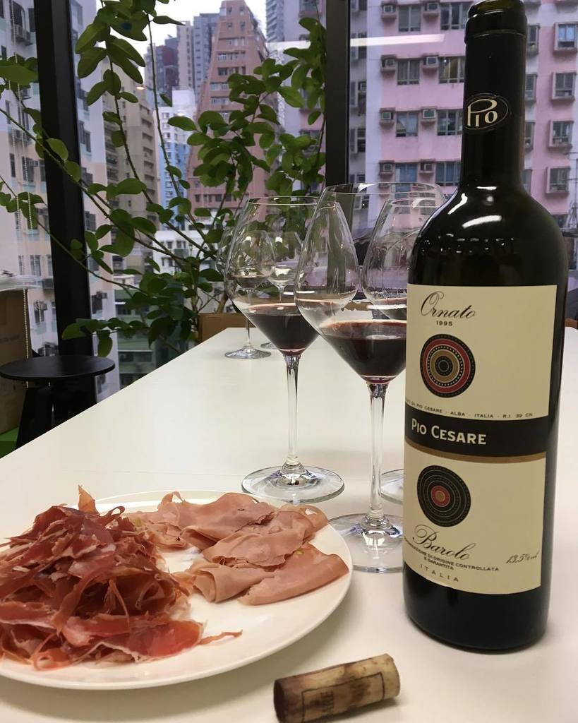 Catando delicias de #Piemonte #Italia #Barolo #Nebbiolo #PioCesare Ornato #Sommeliers series #Wines #Vinos #Vinefilos 🍷😍😍😍🍷