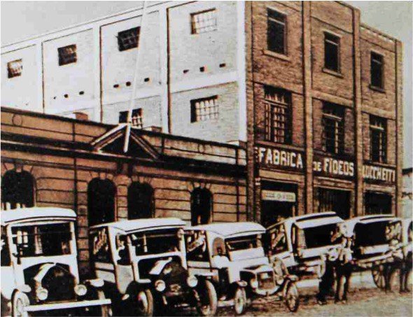 rutaspepa's tweet photo. #italianosenchile #italochilenos #cultura #DiaDelPatrimonio2017 #barrioitalia #santiagohistorico #walkintour #TurismoRM #turismourbano https://t.co/lQkSOqXt9Z