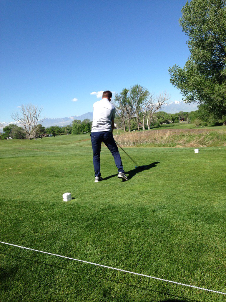 UtahHFMA's tweet photo. Chris Coccimiglio taking a swing. https://t.co/T49DxKpsqM