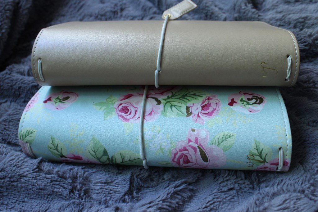 CreatingCatRose's tweet image. My New Traveler’s Notebook Addiction creatingcatrose.wordpress.com/2017/05/24/my-…