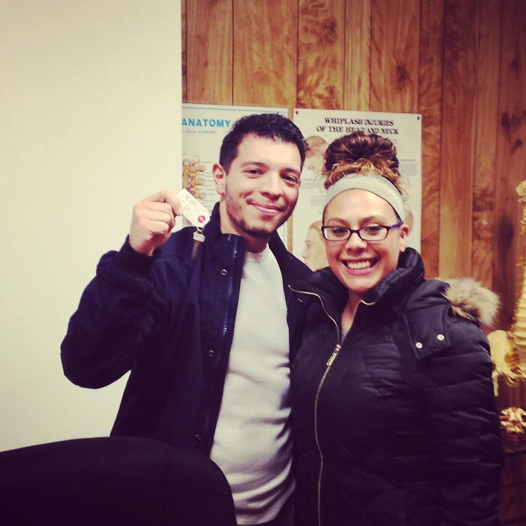 AdventAgents's tweet photo. Happy anniversary to these first time homeowners #adventtitle #adventagents #realestate #closingday https://t.co/VoVA6KD7mU
