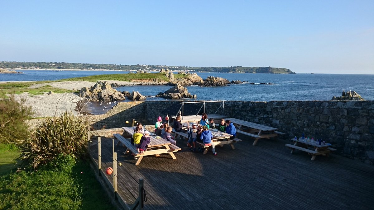 infoLCT's tweet image. We've been blessed with the weather on Lihou this week. Every meal, including breakfasts, outside on the decking. Long may it last.