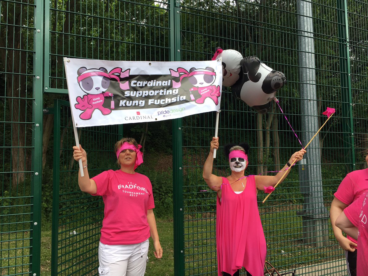 TeamFuschia's tweet photo. Thank you Cardinal Bradford for your support 🐼👍 #teambradfest #teamfuchsia https://t.co/IwMd2JqmYY