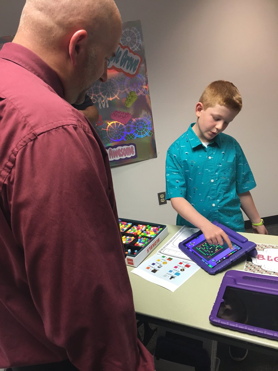 MrsColeSTEM's tweet photo. Van Buren STEM Showcase #STEM @shpsrams @bloxelsbuilder https://t.co/g8ILxXUuhQ