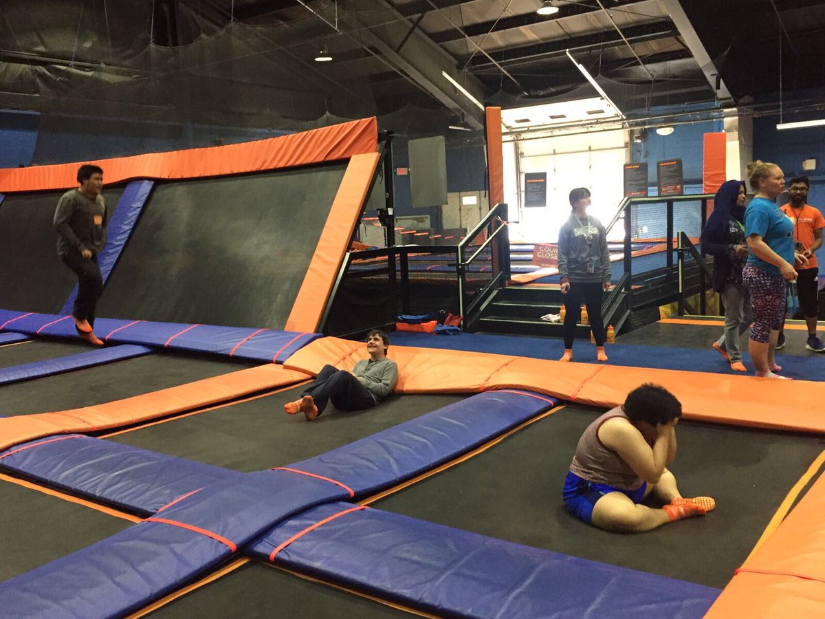 #SeasonFinale <a href="/skyzone/">Sky Zone</a> Thanks for all the jumps and giggles 😜