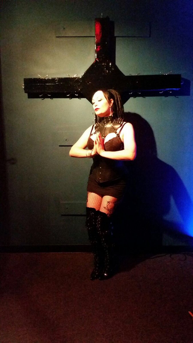 BowB4Cuntress's tweet photo. When you are feeling naughty pray to the Goddess @RTpetboy @GoddessPhoenix1 @extremmaso @SanctuaryLAX @DommePorcelain @BitchPuddin30 https://t.co/qbMl2YwGJc
